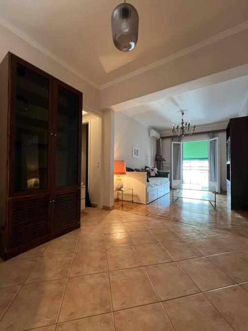 4th Floor Cosy In Metaxourgeio Apartment Athens